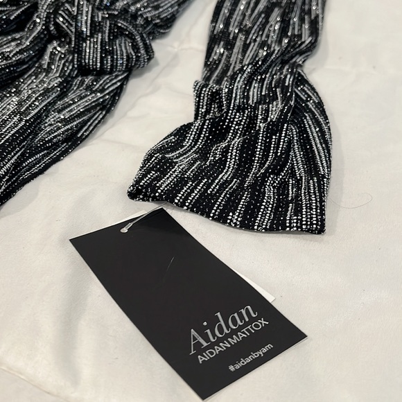 NWT Aidan Mattox Metallic Knit Puff Long Sleeve Sparkly Formal Dress - Size 12 - Picture 11 of 16